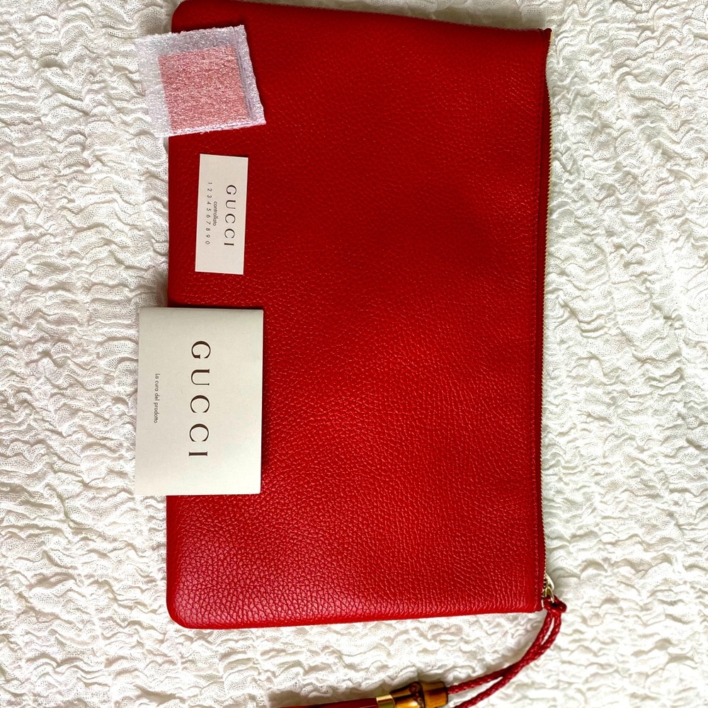 New Large and Sexy Gucci leather bamboo clutch